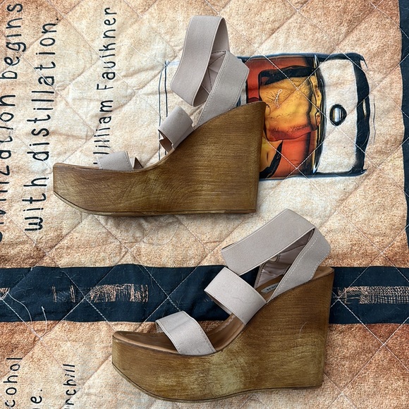 Steve Madden Wedges - Picture 3 of 3